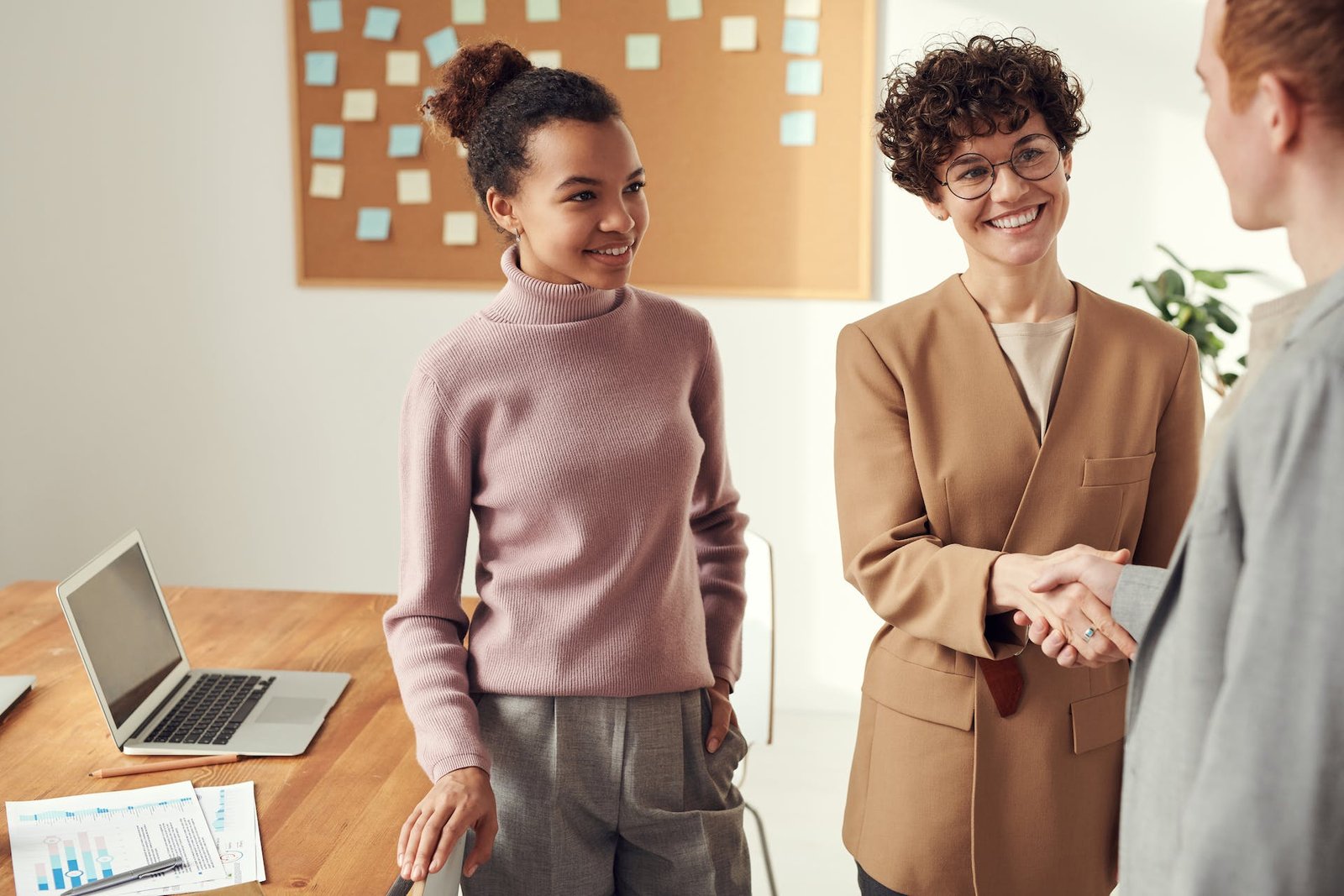 Memilih Teman untuk Berbisnis, Simak 5 Tips Mencari Partner Bisnis yang Tepat