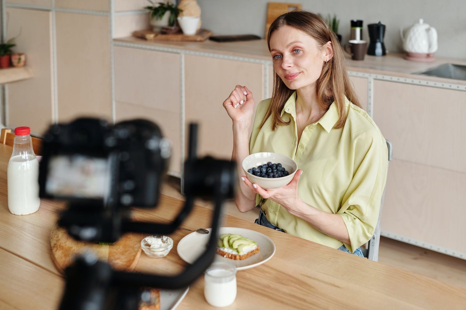 Ingin Jadi Food Vlogger? Simak 5 Persiapan Sebelum Review Makanan