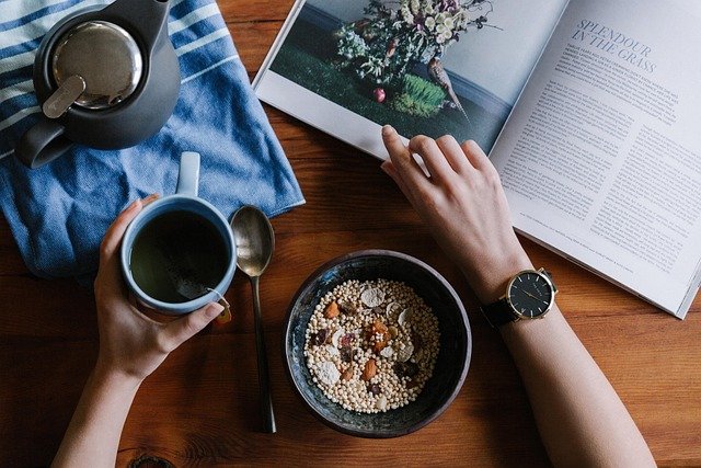 Sering Sakit Perut Setelah Sarapan? Kenali 3 Penyebabnya Di Bawah Ini!