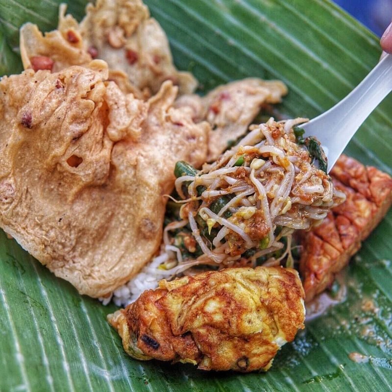 Pecel Berkat: Lezat, Nikmat, dan Sudah Bayar Pajak