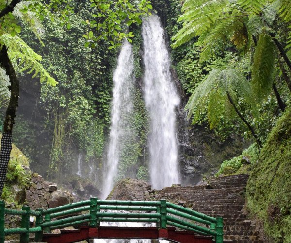 Air Terjun Jumog: Gemercik Air yang Temani Hilangkan Stress